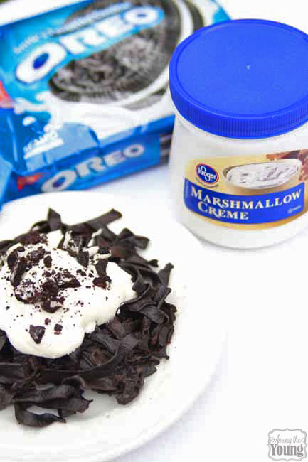 Oreo Pasta Recipe featured by top US food blog, Among the Young