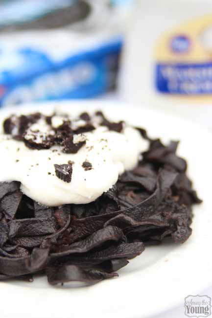 Oreo Pasta Recipe featured by top US food blog, Among the Young