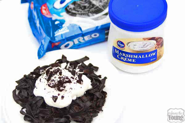 Oreo Pasta Recipe featured by top US food blog, Among the Young