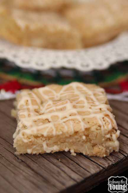 Egg Nog Cookie Bars