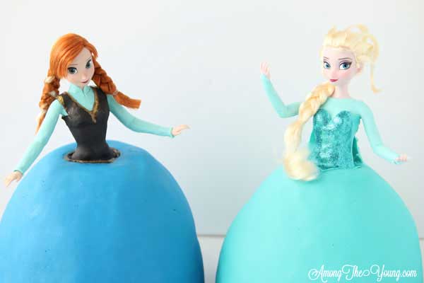 Frozen Party Ideas featured by top US lifestyle blog, Among the Young