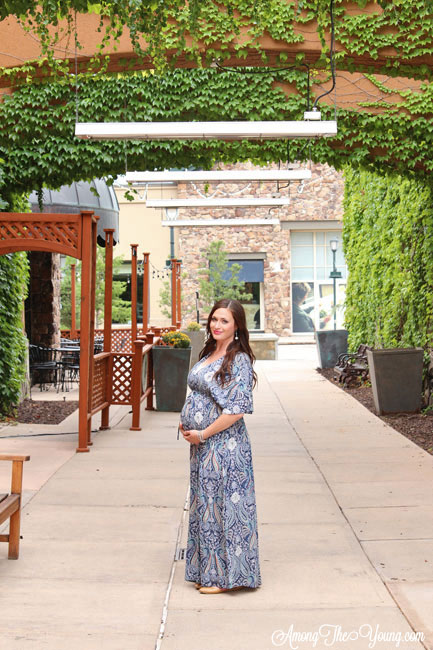 Spring Maternity Dresses I'm Loving