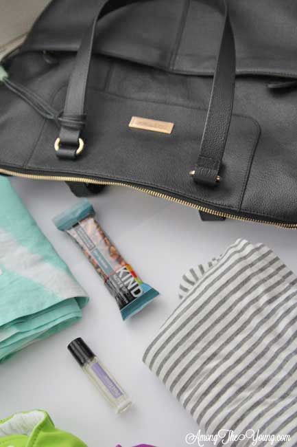 What's in my Lily Jade bag