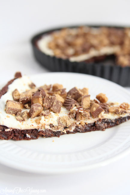 chocolate reese's pizza