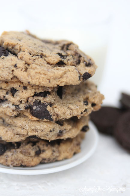 Browned Butter Cookies and Cream Cookies featured by top Utah Foodie blog, Among the Young: image of Cookies stacked | Browned Butter Chewy Cookies and Cream cookies by popular Utah food blog, Among the Young: image of browned butter cookies and cream cookies.