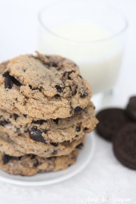 Browned Butter Cookies and Cream Cookies featured by top Utah Foodie blog, Among the Young: image of Cookies and Oreos | Browned Butter Chewy Cookies and Cream cookies by popular Utah food blog, Among the Young: image of browned butter cookies and cream cookies.