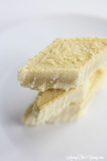 https://amongtheyoung.com/wp-content/uploads/2019/12/Scottish-Shortbread-recipe-triangles-stacked.jpg